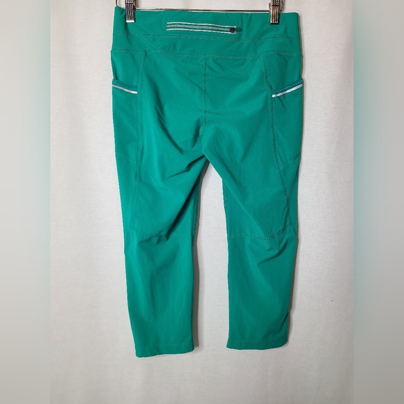 Athleta Dobby Be Free Knicker Capri Legging size ST womens - Picture 2 of 6